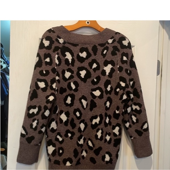 A new day oversized sweater - Picture 2 of 5